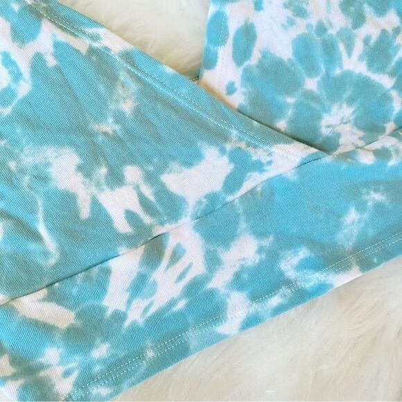 Colsie Tie Dye Lounge Crop Top - Picture 2 of 4